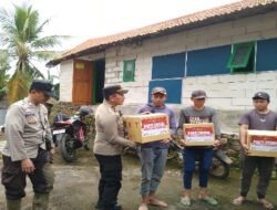 Polres Probolinggo Salurkan Bansos untuk Korban Longsor dan Banjir