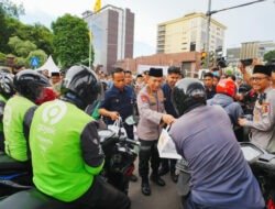 Bagikan Takjil dan Buka Puasa Bersama Bareng Insan Pers, Kapolri: Suara Media Suara Publik