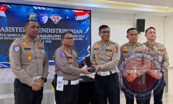 Korlantas Polri Perkuat Digitalisasi Penegakan Hukum Lalu Lintas Dengan ETLE Mobile Handheld di Polda Kalsel