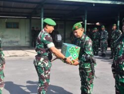Sentuhan Kepedulian Menjelang Lebaran, Dandim Madiun Serahkan Bingkisan untuk Anggota