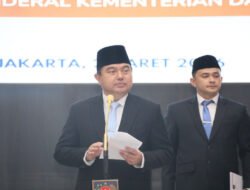 Lantik 64 Pejabat, Sekjen Kemendagri Tekankan Semangat Baru dan Kontribusi Terbaik
