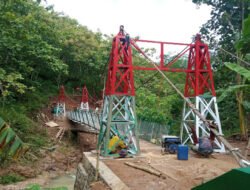 Jembatan Gantung Sungai Kalisat di Pacitan Memasuki Tahap Finishing, Wujud TNI Hadir Untuk Rakyat