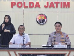 Polda Jatim Amankan Tiga Tersangka Kasus Pemerasan Disertai Pengancaman di Pasuruan