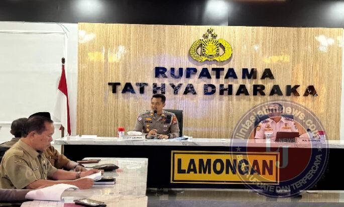 Polres Lamongan Atensi Perlintasan Kereta Api Sebidang Jelang Operasi Ketupat Semeru 2026