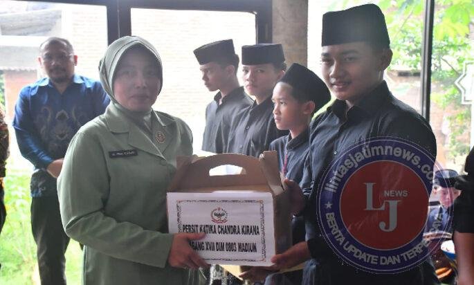 Sentuhan Kasih di Bulan Ramadan, Persit Kodim Madiun dan GOW Sambangi Tiga Panti Asuhan