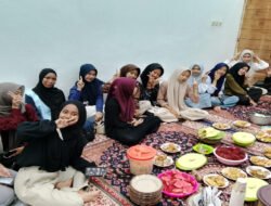 Hangatnya Ramadhan: Kebersamaan Murid Kelas X-4 MAN 6 Jombang Buka Puasa Bersama di Rumah Wali Kelas