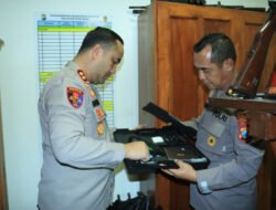 Jelang Lebaran 2026, Polres Gresik Sidak Senjata Api Personel Pastikan Kesiapan Pengamanan Mudik