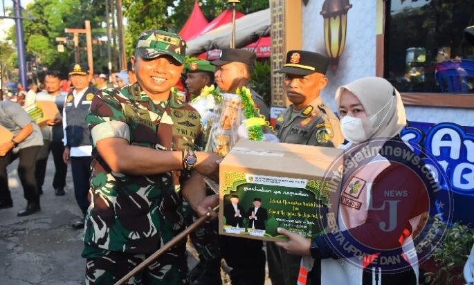 Pastikan Mudik Aman dan Lancar, Dandim 0803/Madiun Bersama Forkopimda Tinjau Pos Pengamanan Lebaran