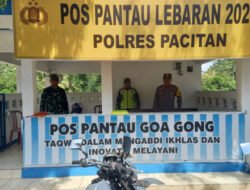 Personel Gabungan TNI Polri Lakukan Pengamanan Operasi Ketupat Semeru Menjelang Idul Fitri 1447 H