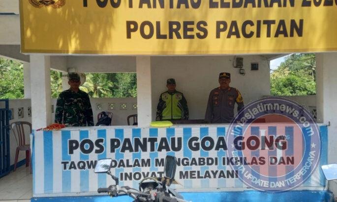 Personel Gabungan TNI Polri Lakukan Pengamanan Operasi Ketupat Semeru Menjelang Idul Fitri 1447 H