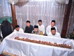 Polres Gresik Pastikan Tradisi Malam Selawe 2026 di Makam Sunan Giri Berjalan Aman dan Kondusif