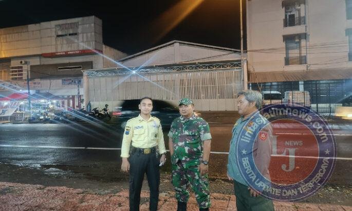 Jaga Kondusifitas Wilayah, Piket Koramil 03/Serengan Laksanakan Patroli Malam