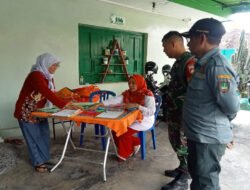 Wujud Nyata Peduli Kesehatan, Babinsa Sondakan Dampingi Posyandu Balita & Lansia di Wilayah Binaan