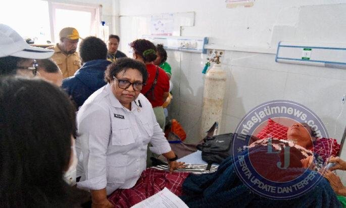 Ribka Haluk Tinjau Pelayanan RSUD Yowari, Tekankan Perbaikan Layanan dan Manajemen