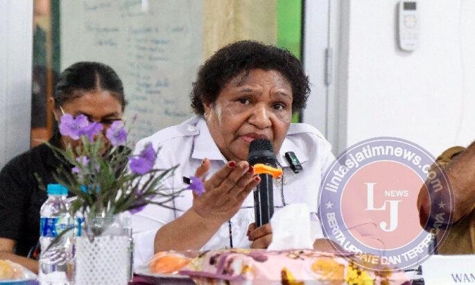 Ribka Haluk Dorong Transformasi Layanan RSUD Yowari