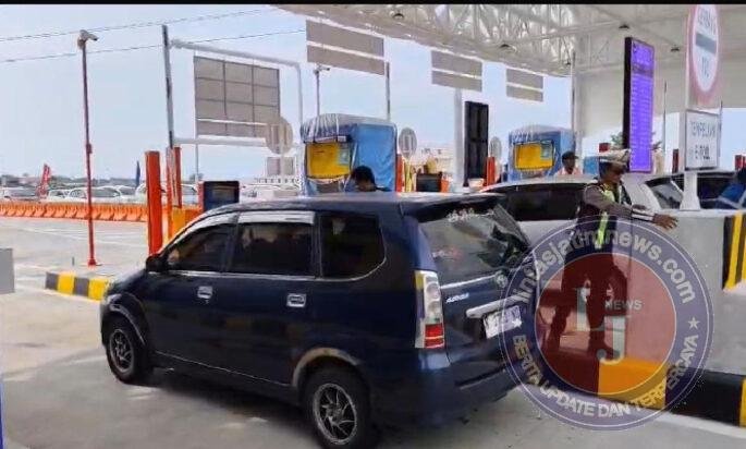Polda Jatim Terapkan Mobile Reader di Gerbang Tol Situbondo Barat