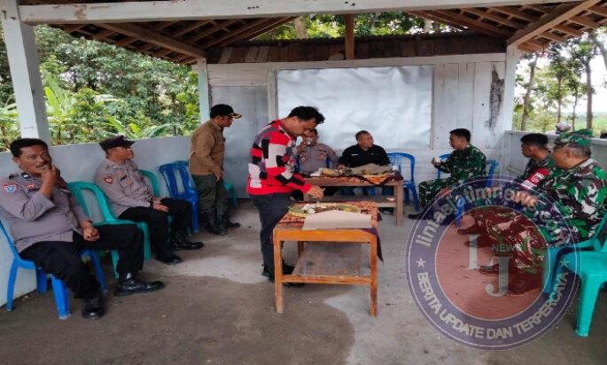 Danramil Komsos dengan Mantri Hutan, Bahas Pengembangan Potensi Kawasan Hutan