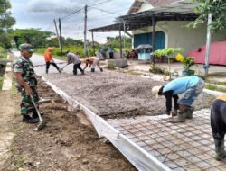 Jalan Desa Karangrejo Dicor, Warga dan Babinsa Bergotong Royong Wujudkan Akses Lebih Layak