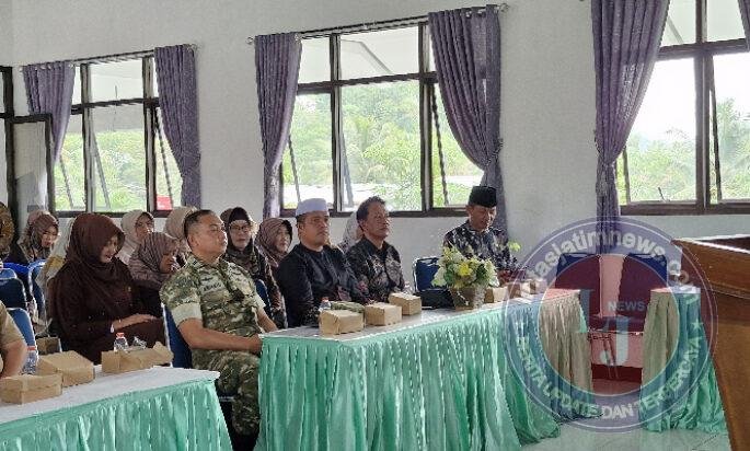 Pererat Silaturahmi, Pelda Arianto Hadiri Halal bihalal dan Pelepasan Pindah Tugas Guru SMP N 1 Punung