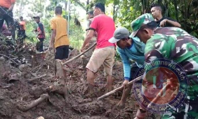 TNI–Warga Bahu-Membahu di Tengah Bencana, Jalan Dusun Mojo Kembali Terbuka