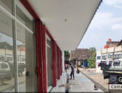 Babinsa Koramil 05/Pasar Kliwon Aktif Monitoring Pembanguanan KDKMP di Kelurahan Sangkrah