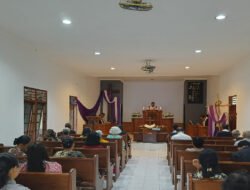 Ciptakan Situasi Ibadah Aman, Personel Babinsa Koramil 0801/11 Donorojo Laksanakan Pengamanan Gereja