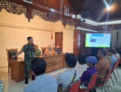 Sosialisasi Pemilahan Sampah & Pelatihan Pembuatan Kompos, Babinsa Kepatihan Wetan Ajak Warganya Jaga Kebersihan Lingkungan