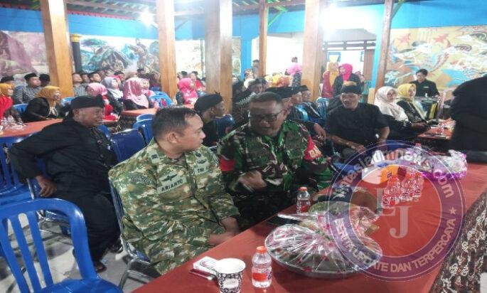 Anggota Koramil 0801/10 Punung Hadiri Halal Bihalal di Iringi Pelestarian Budaya Lokal Langen Beksan