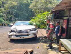 Aparat Sigap Tangani Longsor Trenggalek, Jalan Nasional Ditutup Demi Keselamatan
