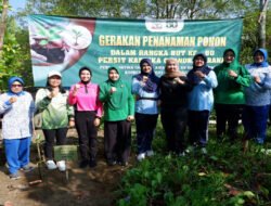 Wujud Kepedulian Lingkungan di HUT ke-80, Persit Kodim Pacitan Tanam Mangrove di pesisir pantai