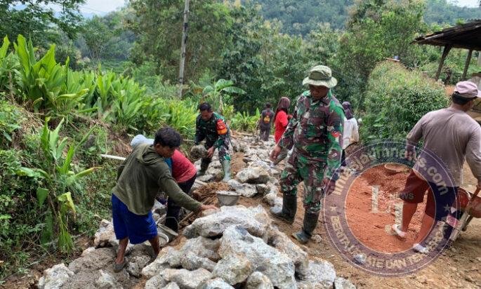 Kemanunggalan TNI Dan Masyarakat Sudah Terlihat Saat Pra TMMD