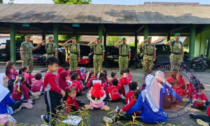 Seru! Anak PAUD di Trenggalek Belajar Profesi dan Disiplin Bareng TNI