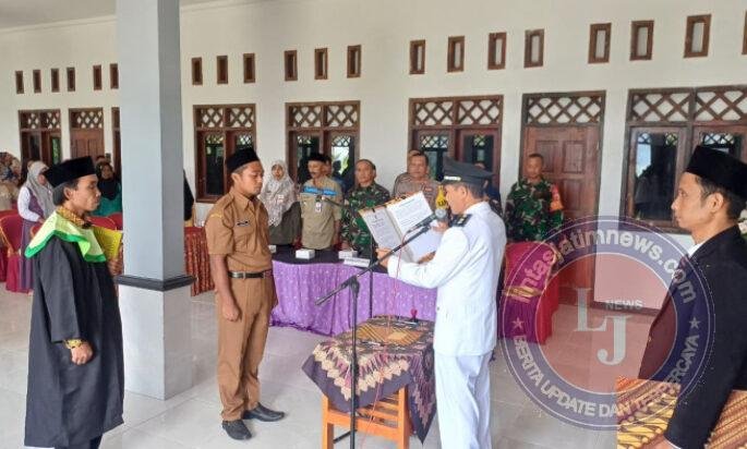 Perkuat Sinergi Mengawal Pemerintah Desa, Danramil 0801/05 Nawangan Hadiri Pelantikan Kasun