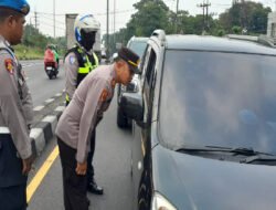 Antisipasi Kerusuhan Suporter, Polres Pasuruan Siagakan Personel di Exit Tol Purwodadi