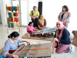 Ketua Harian Dekranas Dorong Penguatan Pemasaran dan Kreativitas Tenun di Belu