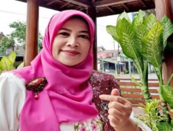 Umuronah, S.ST, M.Kes : Madrasah Pertama Anak, Perempuan Harus Memiliki Kecerdasan dan Pengetahuan