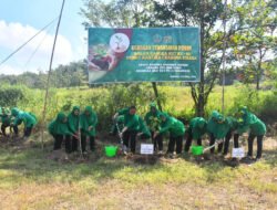 Hijaukan Bumi di Usia 80 Tahun, Persit Kodim Madiun Tanam Harapan untuk Generasi Mendatang