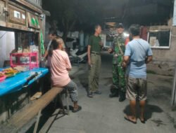 Pastikan Wilayah Aman Dan Kondusif , Sertu Eko Aktif Laksanakan Patroli Malam