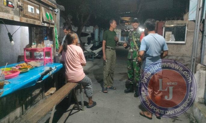 Pastikan Wilayah Aman Dan Kondusif , Sertu Eko Aktif Laksanakan Patroli Malam