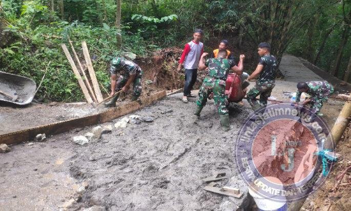 Satgas Dibantu Warga Fokus Rampungkan Pengecoran Jalan