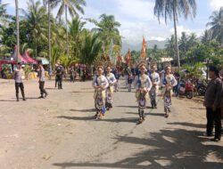 TNI-Polri Kawal Tradisi Longkangan Teluk Sumbreng ke-177 di Trenggalek, Budaya Pesisir Tetap Lestari