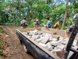 Dulu Berupa Tanah, Kini Jalan Desa Sukorejo Mulai Dipaving
