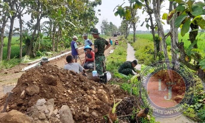 Sumber Air Dekat Mempermudah Satgas TMMD Reg ke-128 Kodim 0725/Sragen