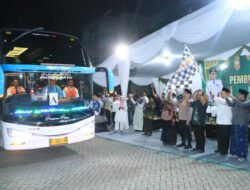 Lepas Keberangkatan Jamaah Calon Haji Gresik 2026, Kapolres Pastikan Pengamanan dan Titip Pesan Kamtibmas