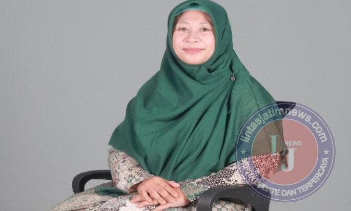 Anis Ulfiyatin, S.Sos, M.Sosio :Literasi Berbasis Keluarga dan Komunitas Fondasi Strategis Lamongan Cerdas di Era Digital