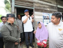 Pastikan Bantuan Tepat Sasaran, Tito Karnavian bersama Menteri PKP Tinjau Program BSPS di Balikpapan