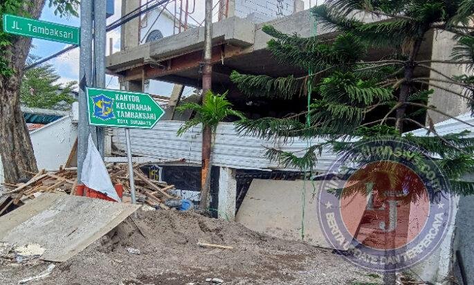 Diduga Proyek “Siluman”, Pembangunan Kantor Kelurahan Tambaksari Surabaya Disorot Warga