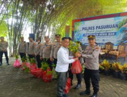 Dukung Gerakan Indonesia Asri, Polres Pasuruan Tebar 6.000 Benih Ikan dan Bagikan Bibit Pohon