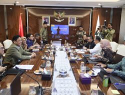 Pemerintah Bahas Pengelolaan Kepegawaian dan Keuangan Daerah