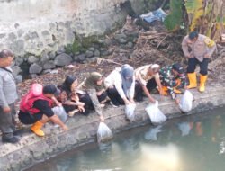 Babinsa Pajang Ajak Masyarakat Jaga Kelestarian Ekosistem Sungai & Ketahanan Pangan